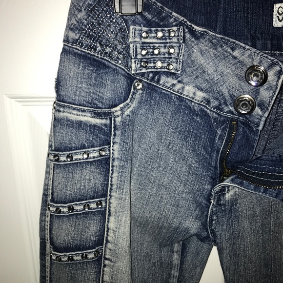 Colombian jeans. fit great in all the right places - Picture 2 of 5